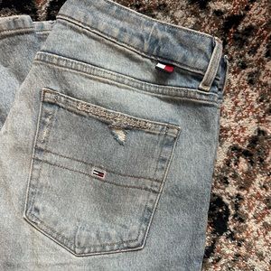 Tommy Hilfiger mom jeans